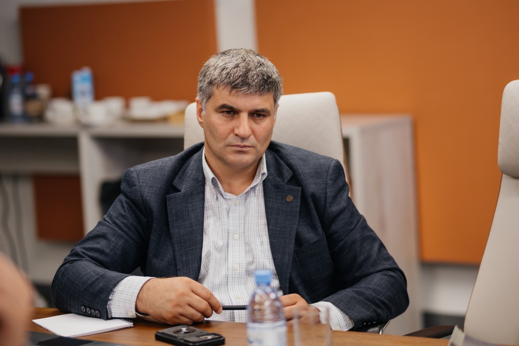 Abilov.jpg Abilov.jpg