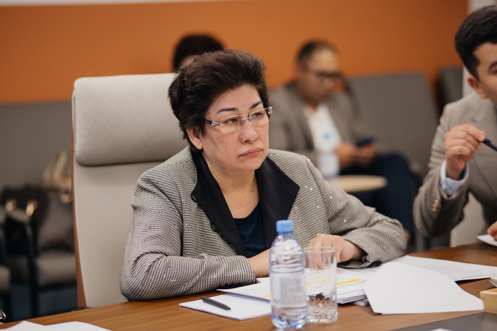 Shamshidinova.jpg Shamshidinova.jpg